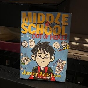 Middle School: Get Me Out of Here! by James Patterson - Blue Cover